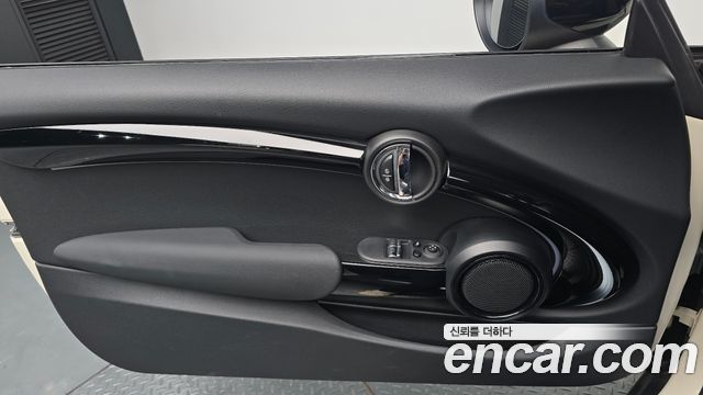 Mini Cooper 2022 — photo 14