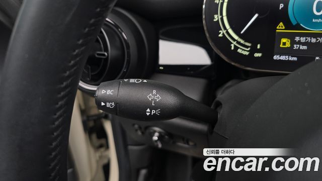 Mini Cooper 2022 — photo 27