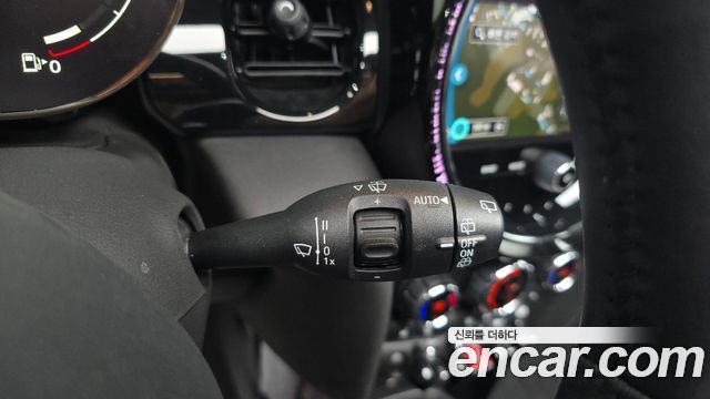 Mini Cooper 2022 — photo 28