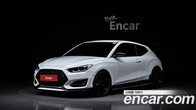 Hyundai Veloster 2019 — photo 1