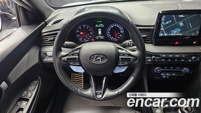 Hyundai Veloster 2019 — photo 19