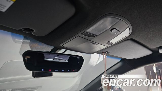 Hyundai Veloster 2019 — photo 25