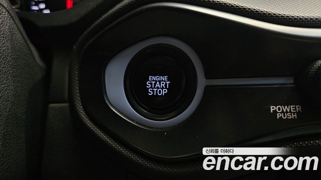 Hyundai Veloster 2019 — photo 27