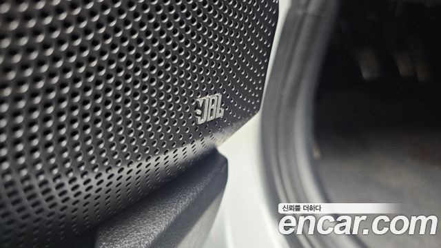 Hyundai Veloster 2019 — photo 33