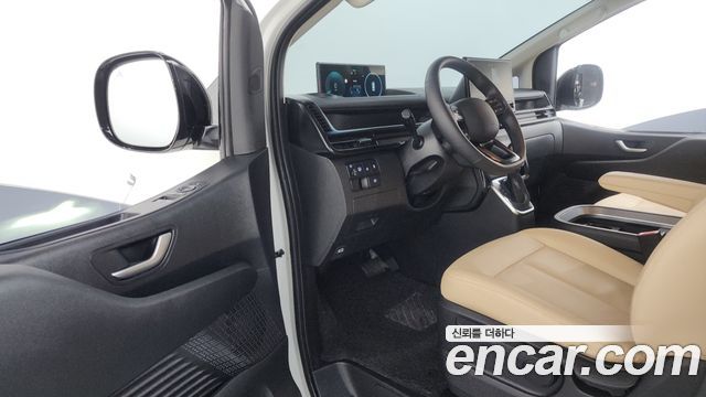 Hyundai Staria 2026 — photo 13