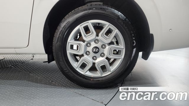 Hyundai Staria 2026 — photo 7