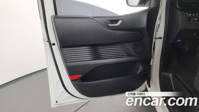 Hyundai Staria 2026 — photo 15