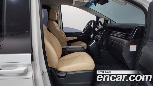 Hyundai Staria 2026 — photo 16