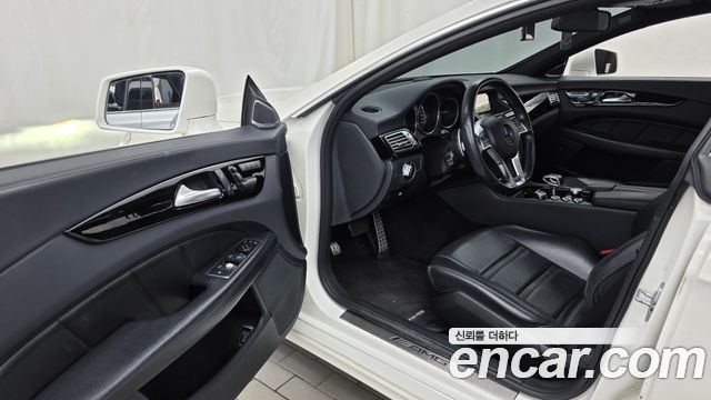 Mercedes-Benz CLS-Class 2012 — photo 10