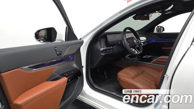 BMW 7-Series 2024 — photo 13