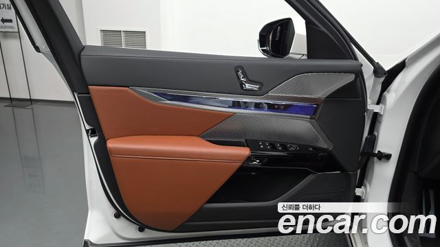 BMW 7-Series 2024 — photo 14