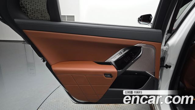 BMW 7-Series 2024 — photo 15