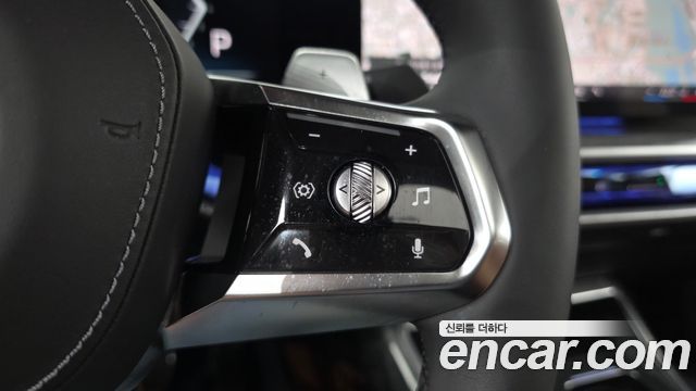 BMW 7-Series 2024 — photo 31