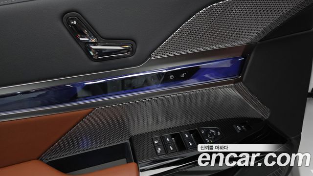 BMW 7-Series 2024 — photo 33
