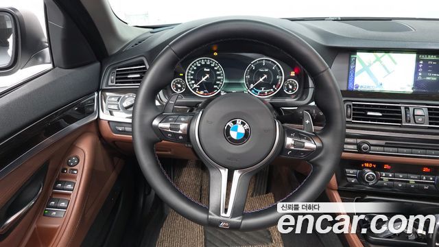 BMW 5-Series 2013 — photo 13