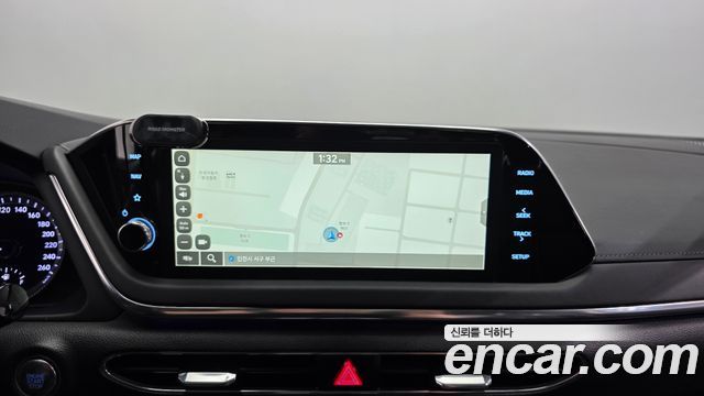 Hyundai Sonata 2022 — photo 14