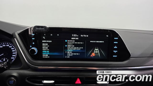 Hyundai Sonata 2022 — photo 16
