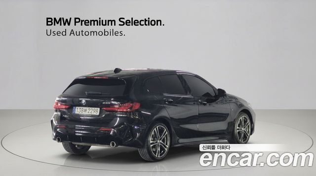 BMW 1-Series 2024 — photo 2