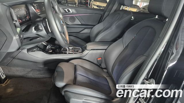 BMW 1-Series 2024 — photo 12