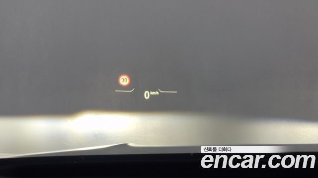 BMW 1-Series 2024 — photo 17