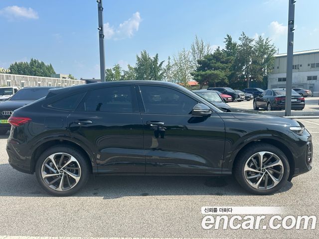 Audi Q5 2025 — photo 6
