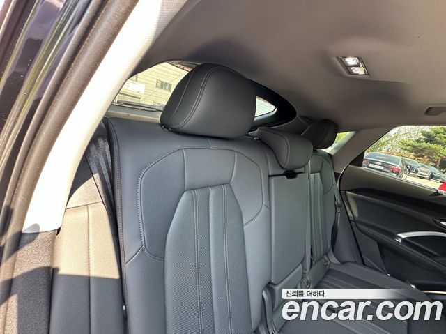 Audi Q5 2025 — photo 10