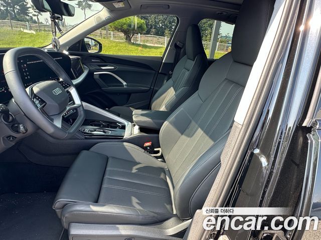 Audi Q5 2025 — photo 14