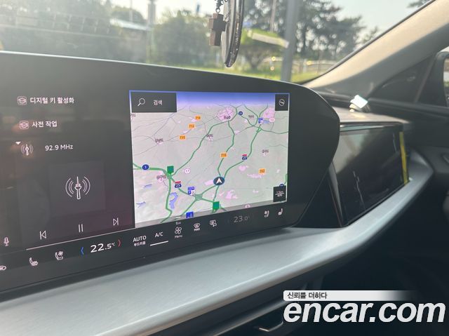 Audi Q5 2025 — photo 16