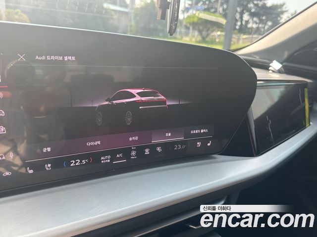 Audi Q5 2025 — photo 17