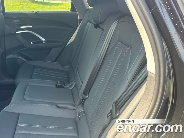 Audi Q5 2025 — photo 18