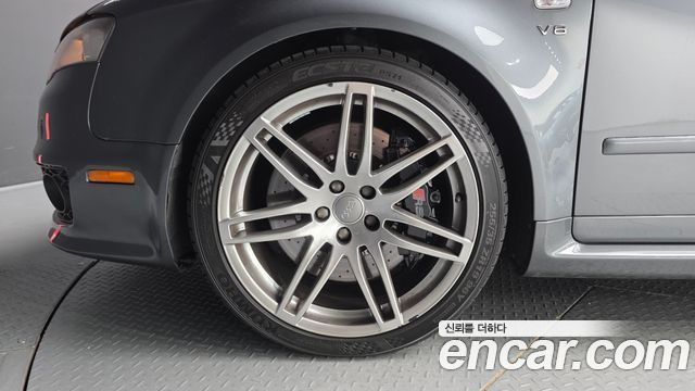 Audi RS4 2007 — photo 5