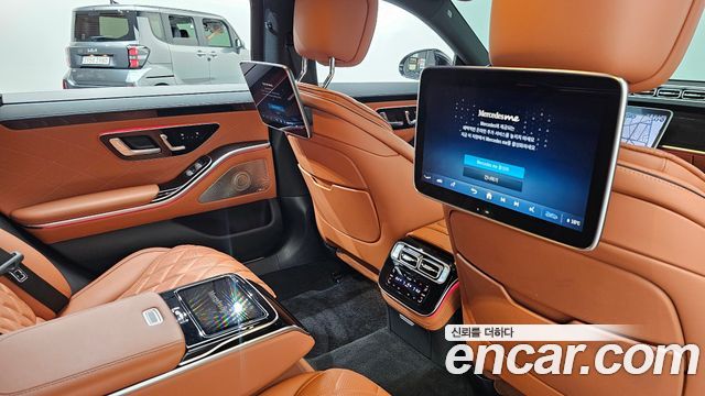 Mercedes-Benz S-Class 2024 — photo 25