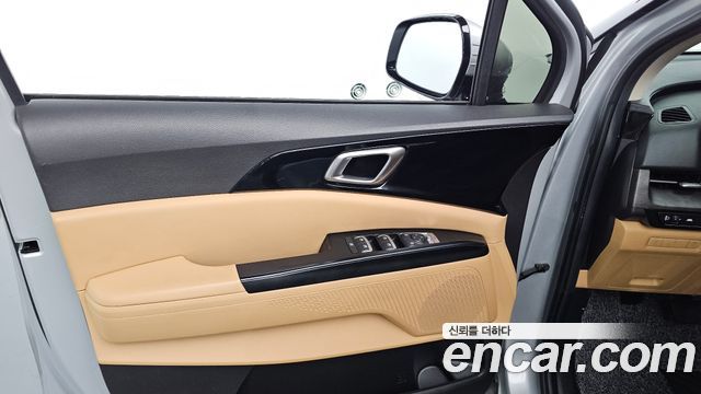 Kia Canival 2021 — photo 14