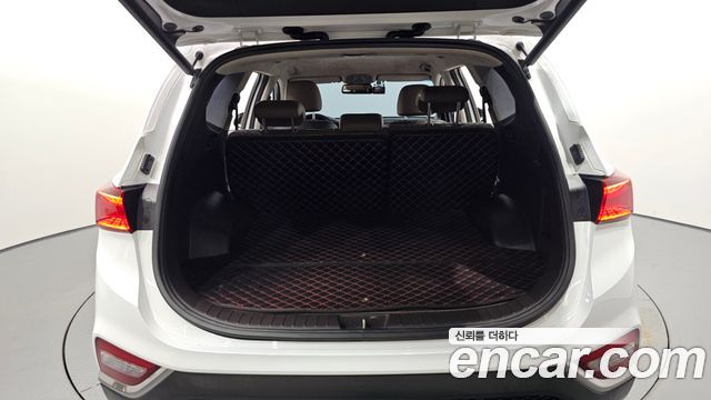 Hyundai Santafe 2019 — photo 19