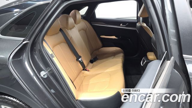 Kia K5 2021 — photo 17