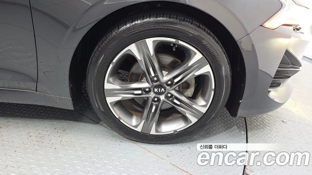 Kia K5 2021 — photo 7