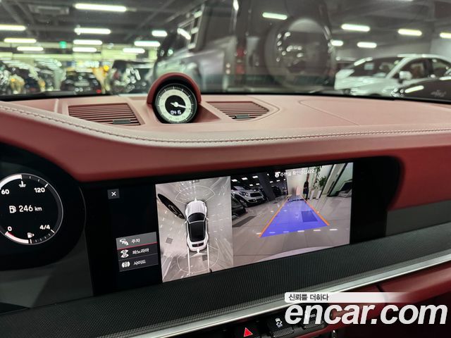 Porsche 911 2021 — photo 10