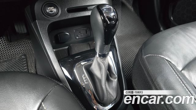 Renault Korea QM3 2015 — photo 12