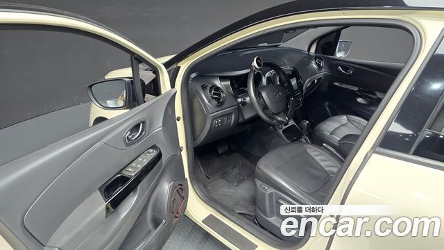Renault Korea QM3 2015 — photo 17