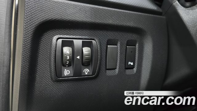 Renault Korea QM3 2015 — photo 27