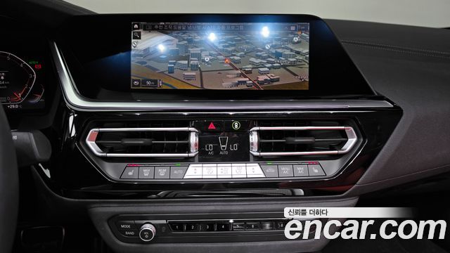 BMW Z4 2025 — photo 17