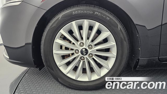 Kia K7 2017 — photo 5