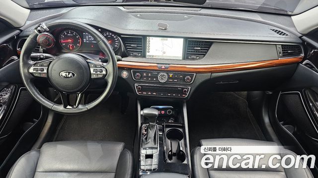 Kia K7 2017 — photo 10