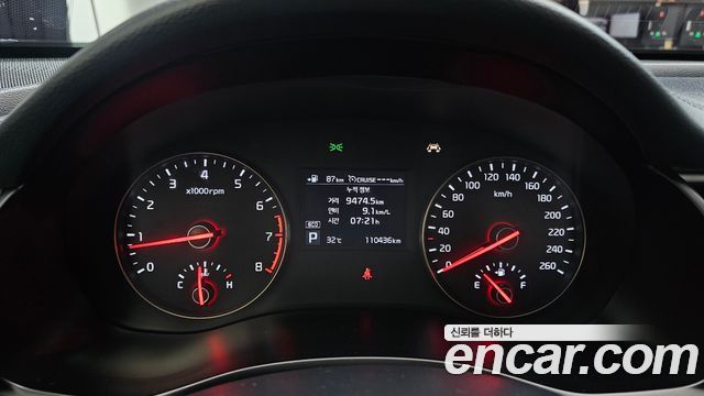 Kia K7 2017 — photo 11