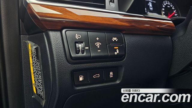 Kia K7 2017 — photo 24