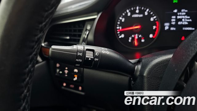 Kia K7 2017 — photo 25