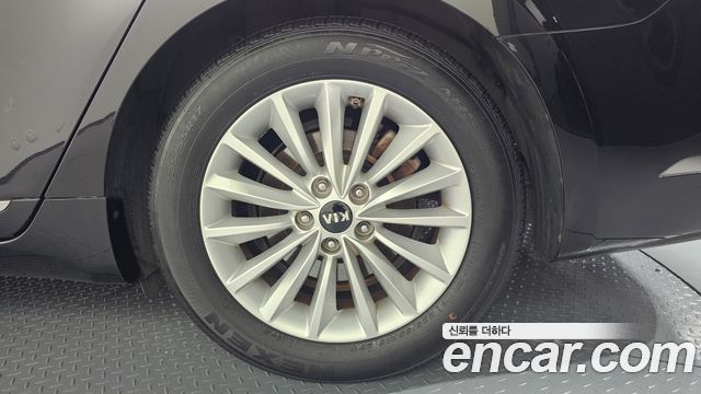 Kia K7 2017 — photo 7