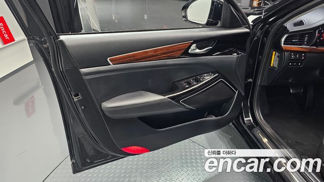 Kia K7 2017 — photo 14