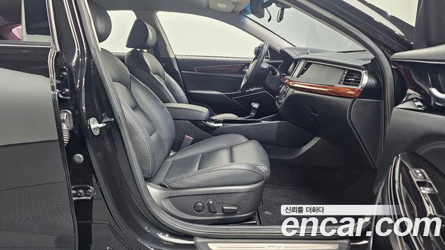 Kia K7 2017 — photo 16
