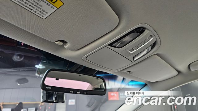 Kia K7 2017 — photo 29